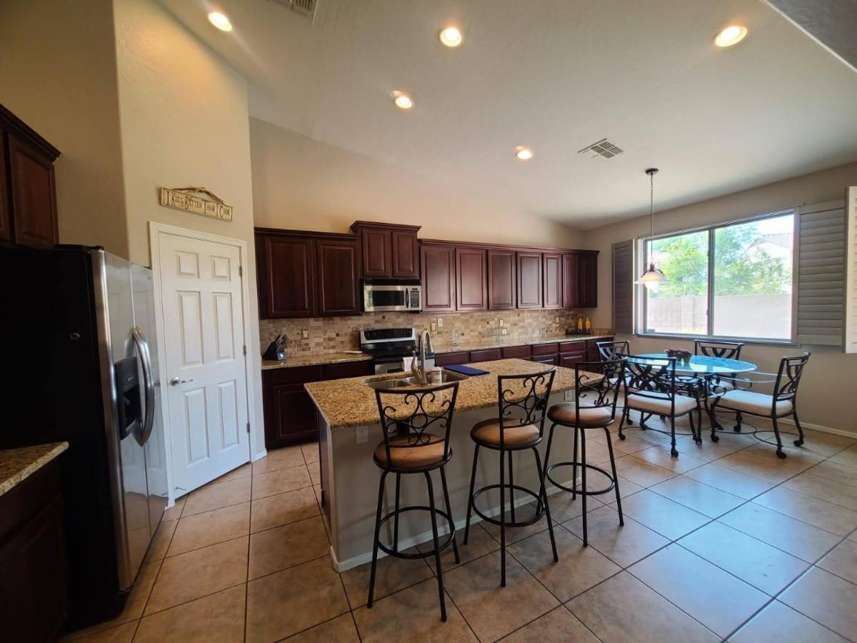 Phoenix II Minutes To Airport And Downtown Exterior foto